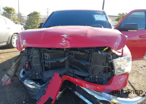 2019 Ram 1500 Classic Big Horn 4X4 6'4 Box z USA, uszkodzony, nr VIN 1C6RR7TT4KS566964